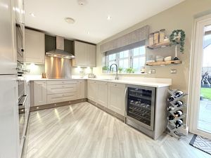 Photo 18- click for photo gallery